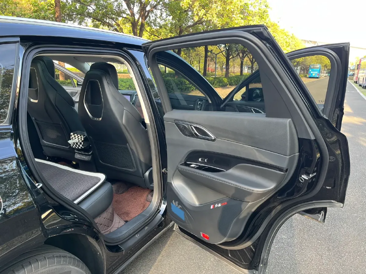 2023 HongQi HS3 1.5T 169HP L4 7DCT,autocango,china used car exporter,china ev exporter,chinese used car exporter,chinese used ev exporter