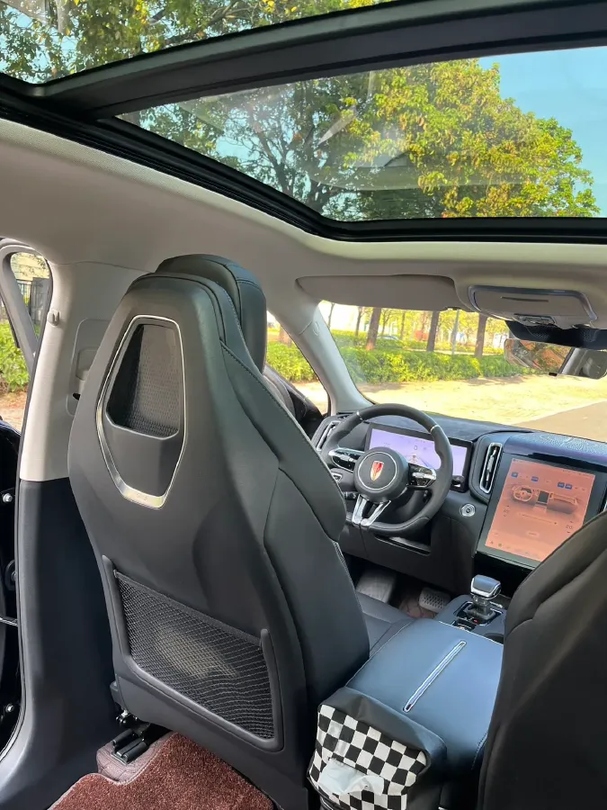 2023 HongQi HS3 1.5T 169HP L4 7DCT,autocango,china used car exporter,china ev exporter,chinese used car exporter,chinese used ev exporter