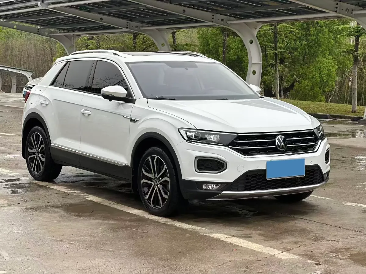 2022 Volkswagen T-Roc 1.4T 150HP L4 7DCT,autocango,china used car exporter,china ev exporter,chinese used car exporter,chinese used ev exporter