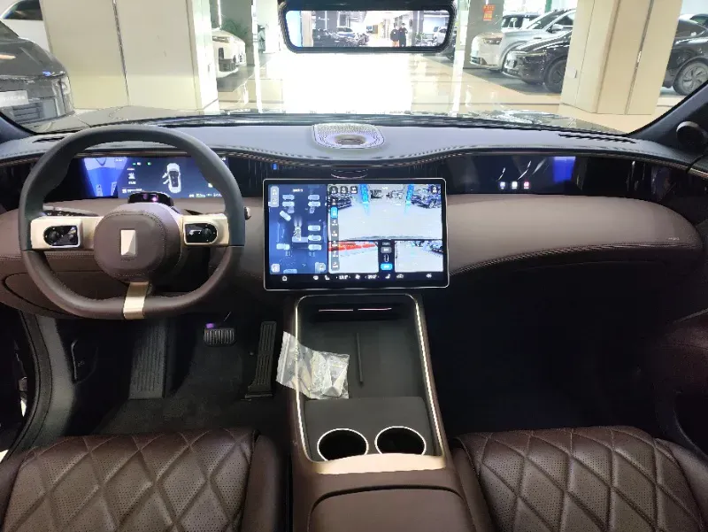 2025 Avatr 11 1.5T 156HP L4 REEV 39.05KWH,autocango,china used car exporter,china ev exporter,chinese used car exporter,chinese used ev exporter