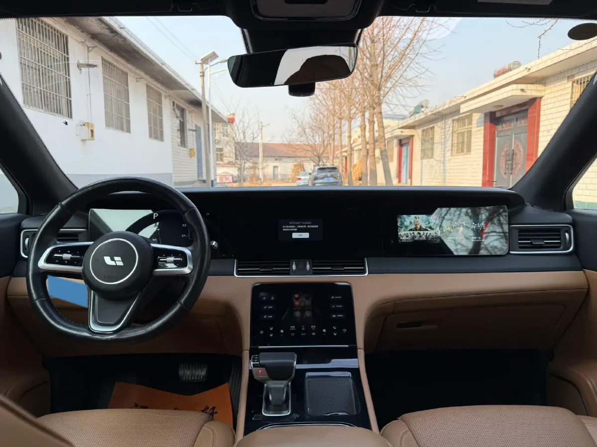 2021 Li ONE Range Extended 131HP REEV 40.5KWH,autocango,china used car exporter,china ev exporter,chinese used car exporter,chinese used ev exporter