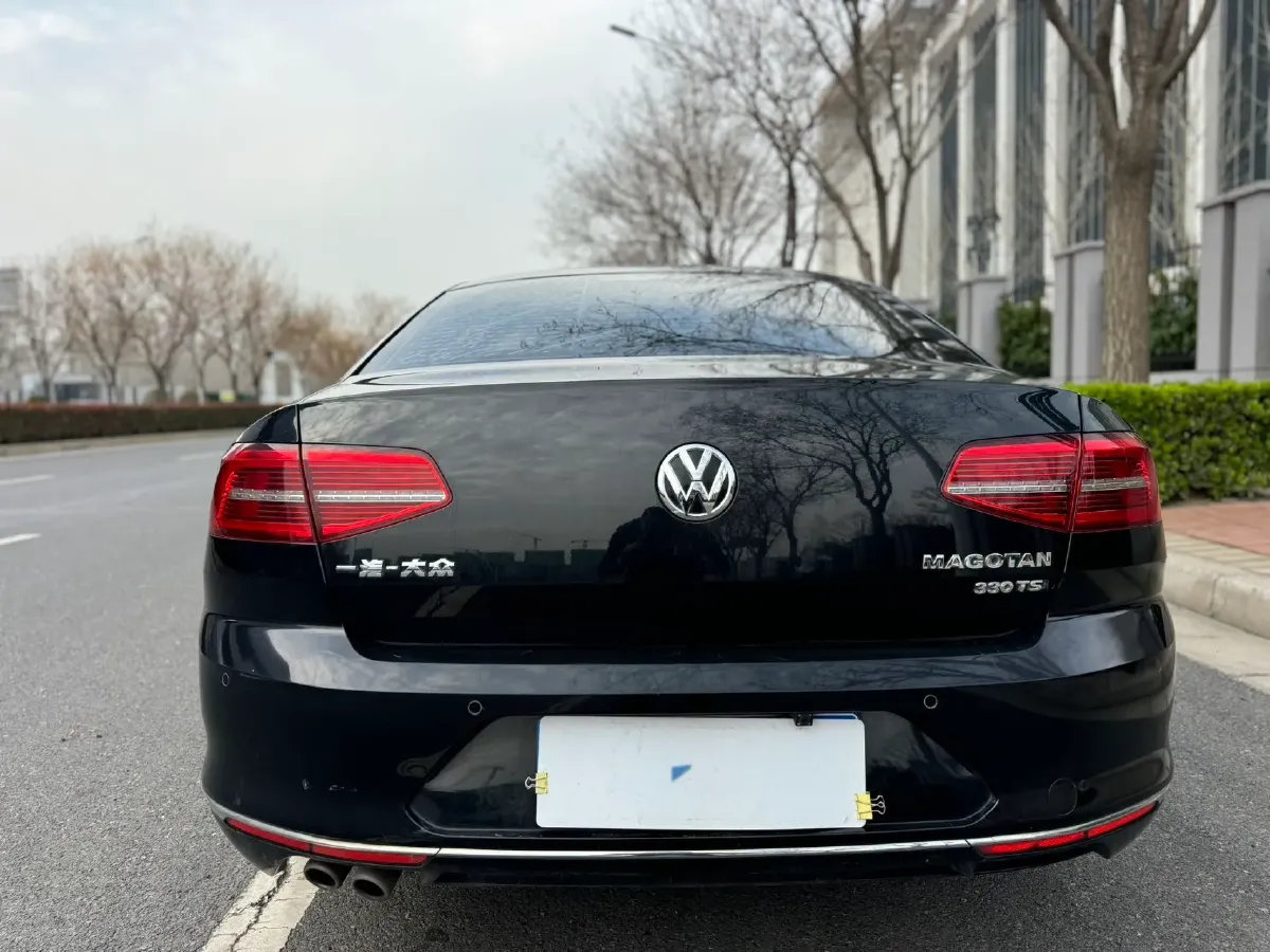 2018 Volkswagen Magotan 1.8T 180HP L4 7DCT,autocango,china used car exporter,china ev exporter,chinese used car exporter,chinese used ev exporter