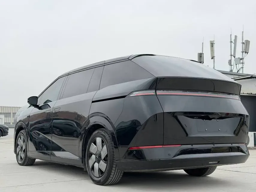 2024 Xpeng X9 BEV 101.5KWH,autocango,china used car exporter,china ev exporter,chinese used car exporter,chinese used ev exporter