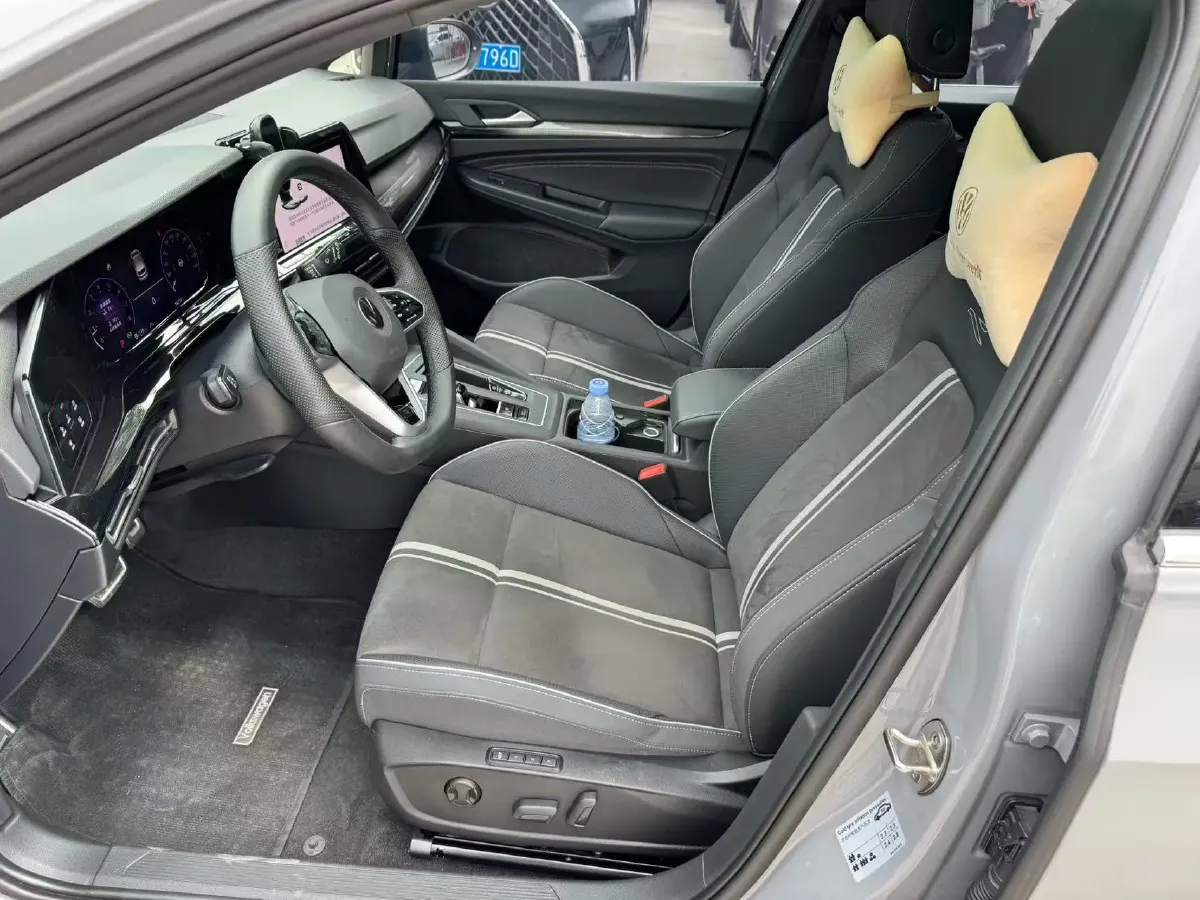 2023 Volkswagen Golf 1.4T 150HP L4 7DCT,autocango,china used car exporter,china ev exporter,chinese used car exporter,chinese used ev exporter