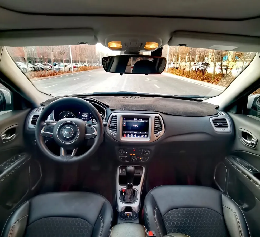 2020 Jeep Compass 1.3T 173HP L4 7DCT,autocango,china used car exporter,china ev exporter,chinese used car exporter,chinese used ev exporter