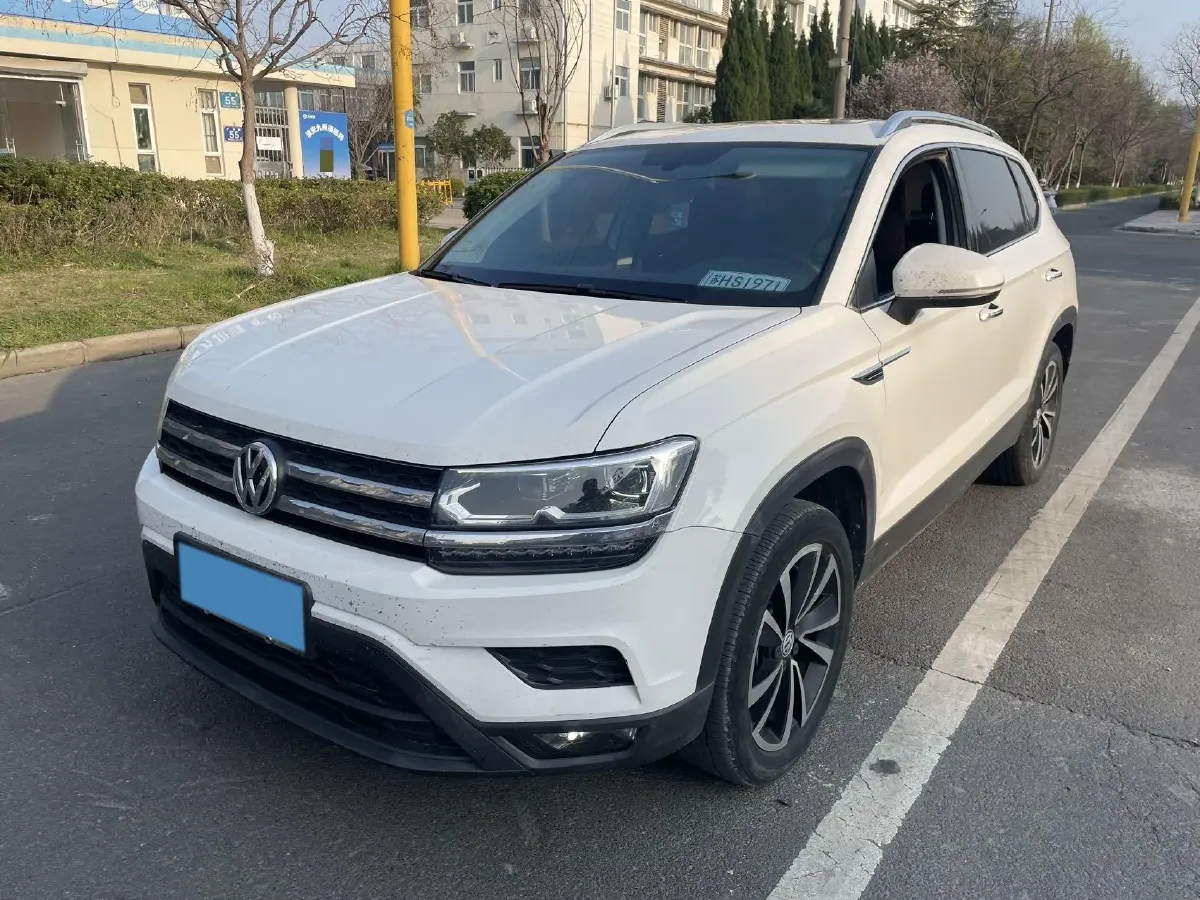 2019 MINI MINI 1.5T 102HP L3 7DCT,autocango,china used car exporter,china ev exporter,chinese used car exporter,chinese used ev exporter