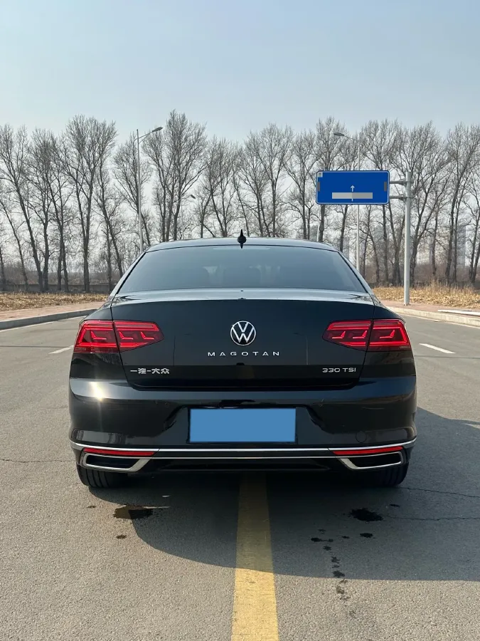 2020 Volkswagen Magotan 2.0T 186HP L4 7DCT,autocango,china used car exporter,china ev exporter,chinese used car exporter,chinese used ev exporter