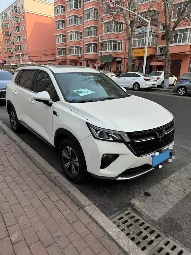 2021 WuLing XingChen 1.5T 147HP L4 6MT,autocango,china used car exporter,china ev exporter,chinese used car exporter,chinese used ev exporter