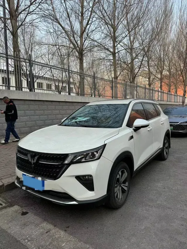 2021 WuLing XingChen 1.5T 147HP L4 6MT,autocango,china used car exporter,china ev exporter,chinese used car exporter,chinese used ev exporter