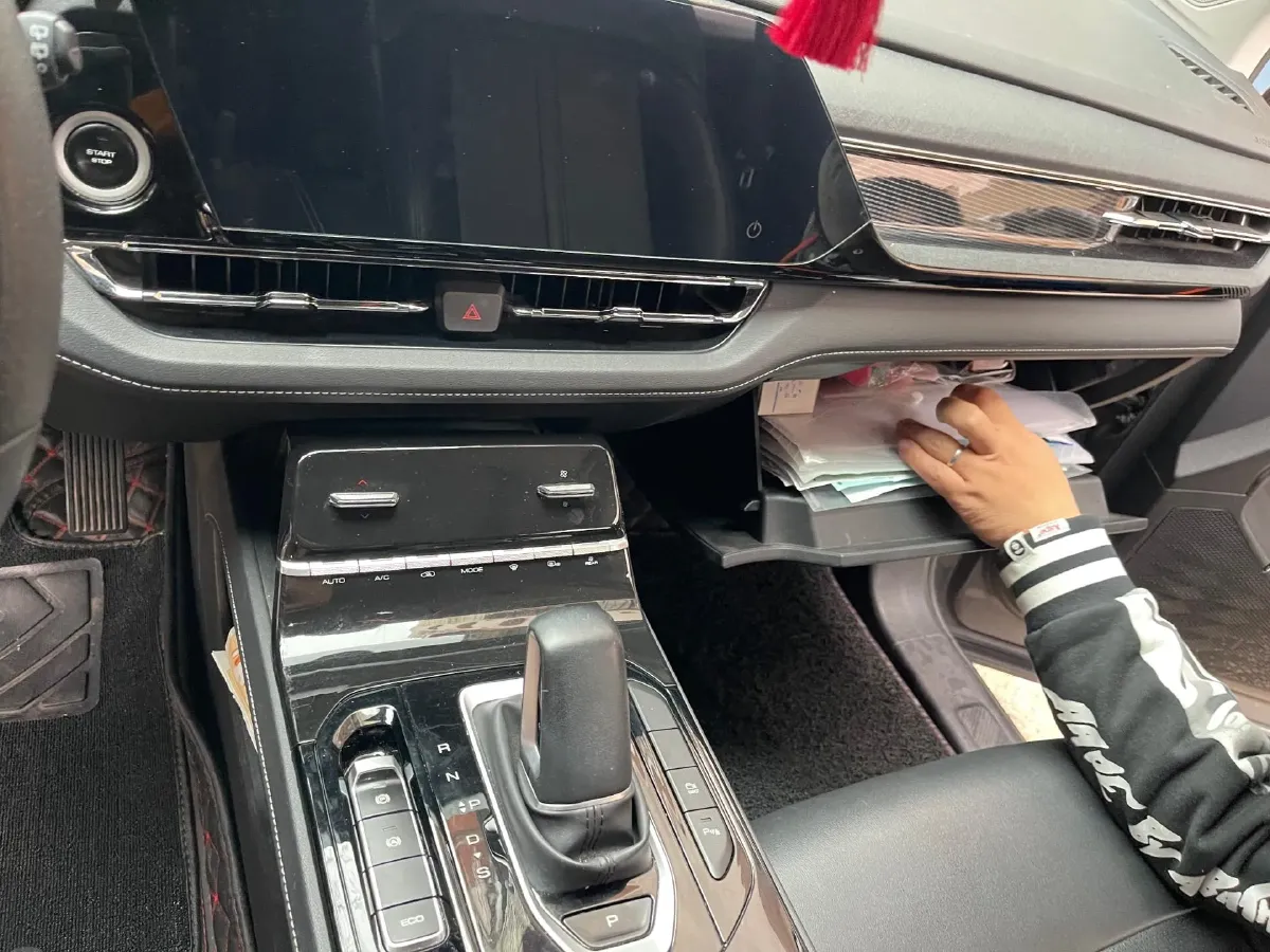 2020 WuLing KaiJie 1.5T 147HP L4 CVT,autocango,china used car exporter,china ev exporter,chinese used car exporter,chinese used ev exporter