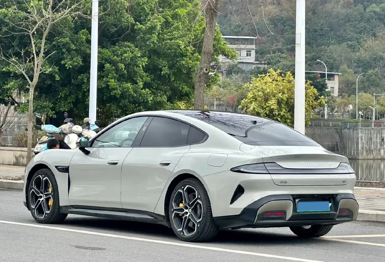 2024 MI SU7 BEV 73.6KWH,autocango,china used car exporter,china ev exporter,chinese used car exporter,chinese used ev exporter