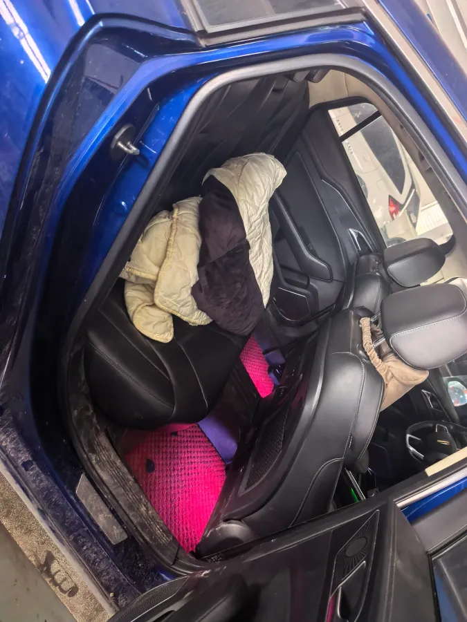 2022 HongQi H5 1.8T 197HP L4 6AT,autocango,china used car exporter,china ev exporter,chinese used car exporter,chinese used ev exporter