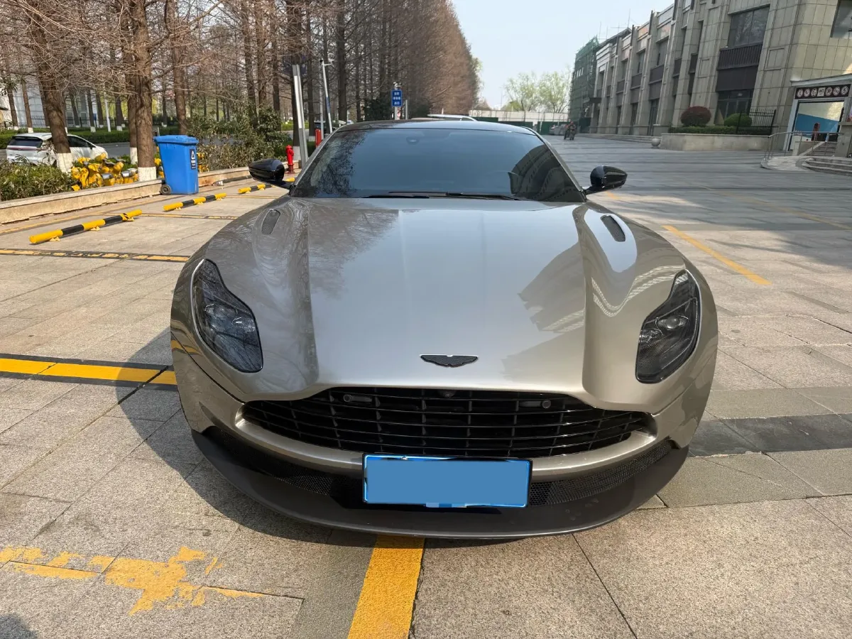 2020 Aston Martin DB11 4.0T 510HP V8 8AT,autocango,china used car exporter,china ev exporter,chinese used car exporter,chinese used ev exporter