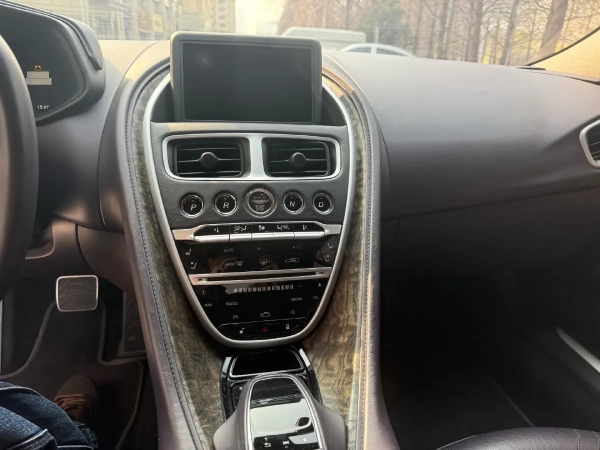 2020 Aston Martin DB11 4.0T 510HP V8 8AT,autocango,china used car exporter,china ev exporter,chinese used car exporter,chinese used ev exporter