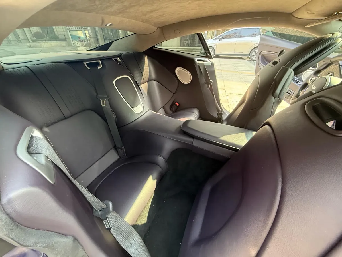 2020 Aston Martin DB11 4.0T 510HP V8 8AT,autocango,china used car exporter,china ev exporter,chinese used car exporter,chinese used ev exporter