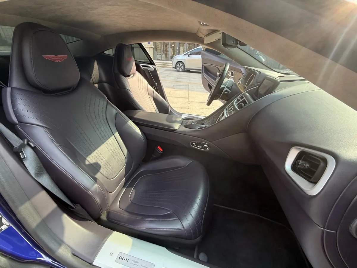 2020 Aston Martin DB11 4.0T 510HP V8 8AT,autocango,china used car exporter,china ev exporter,chinese used car exporter,chinese used ev exporter