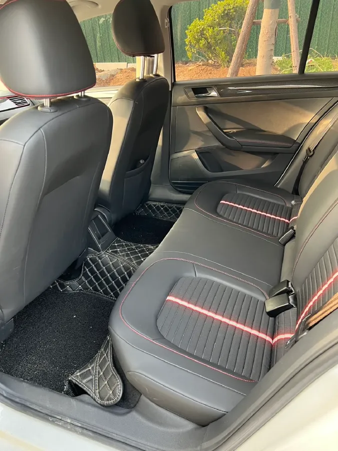 2020 Skoda Rapid Spaceback 1.5L 112HP L4 6AT,autocango,china used car exporter,china ev exporter,chinese used car exporter,chinese used ev exporter