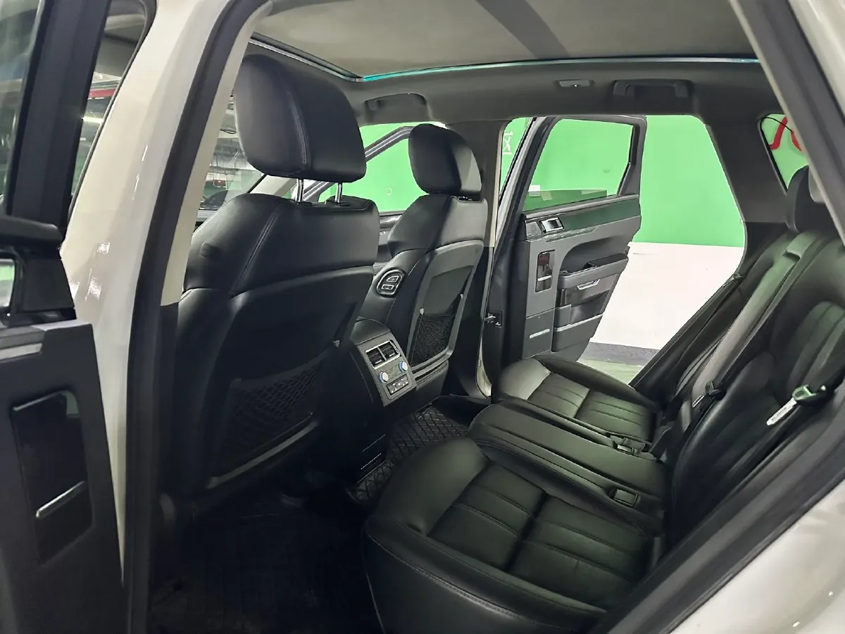 2017 Zotye T700 1.8T 177HP L4 6DCT,autocango,china used car exporter,china ev exporter,chinese used car exporter,chinese used ev exporter