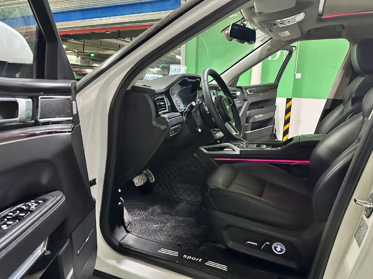 2017 Zotye T700 1.8T 177HP L4 6DCT,autocango,china used car exporter,china ev exporter,chinese used car exporter,chinese used ev exporter