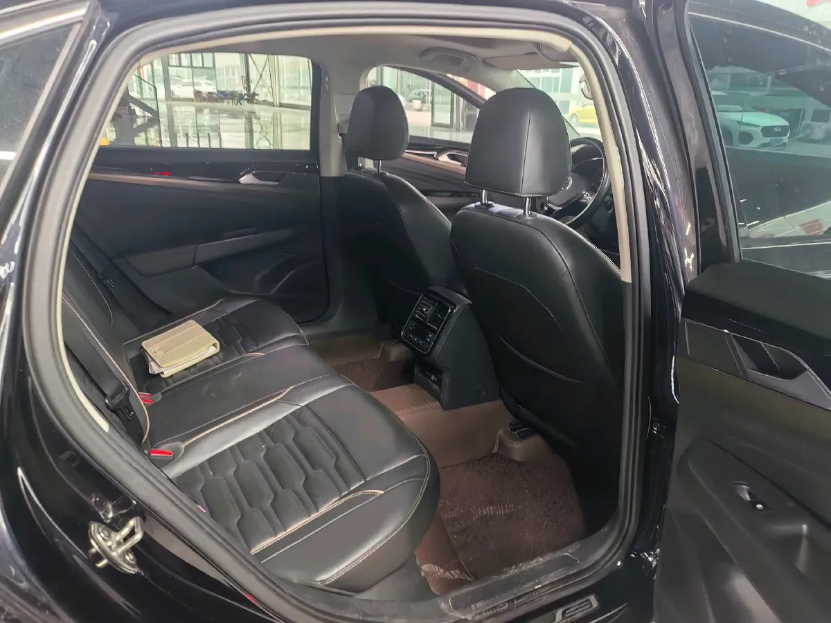 2020 Volkswagen Passat 2.0T 186HP L4 7DCT,autocango,china used car exporter,china ev exporter,chinese used car exporter,chinese used ev exporter