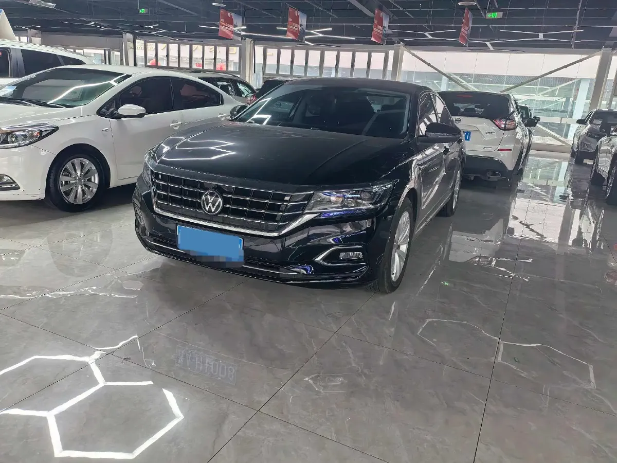 2020 Volkswagen Passat 2.0T 186HP L4 7DCT,autocango,china used car exporter,china ev exporter,chinese used car exporter,chinese used ev exporter