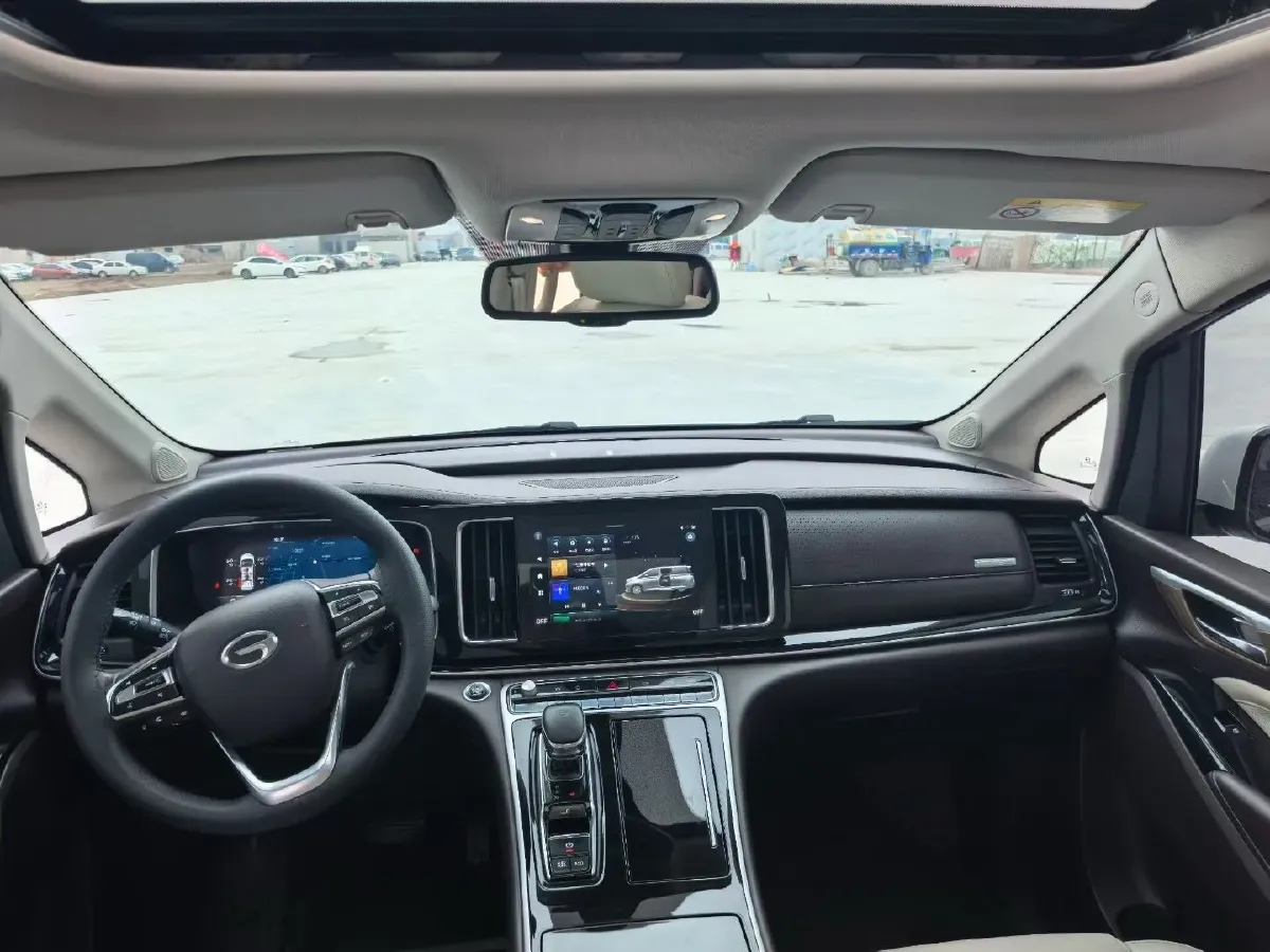 2021 GAC Trumpchi M8 2.0T 252HP L4 8AT,autocango,china used car exporter,china ev exporter,chinese used car exporter,chinese used ev exporter