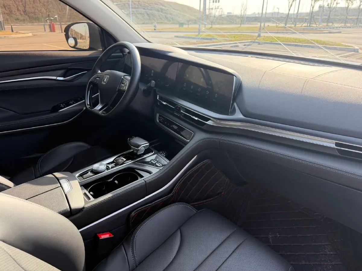 2021 ChangAn CS75 Plus 1.5T 178HP L4 6AT,autocango,china used car exporter,china ev exporter,chinese used car exporter,chinese used ev exporter