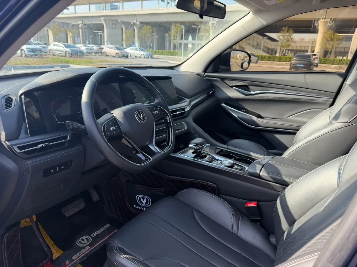 2021 ChangAn CS75 Plus 1.5T 178HP L4 6AT,autocango,china used car exporter,china ev exporter,chinese used car exporter,chinese used ev exporter