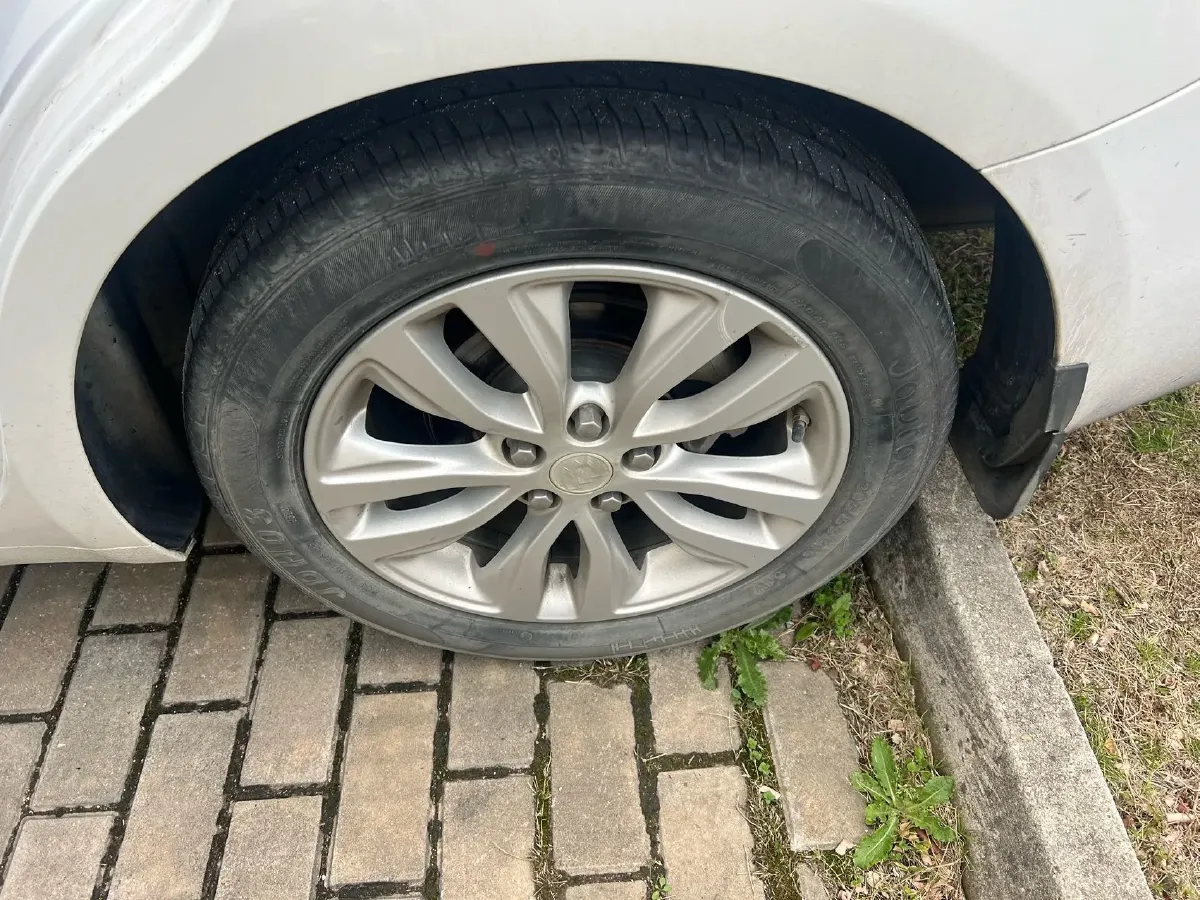 2021 Buick Excelle 1.5L 113HP L4 6AT,autocango,china used car exporter,china ev exporter,chinese used car exporter,chinese used ev exporter