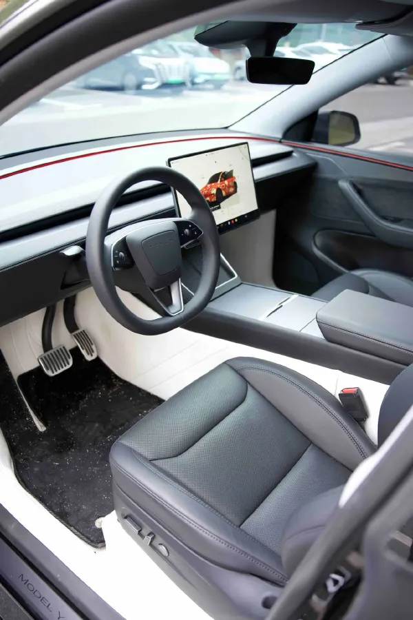 2025 Tesla Model Y BEV 78.4KWH,autocango,china used car exporter,china ev exporter,chinese used car exporter,chinese used ev exporter