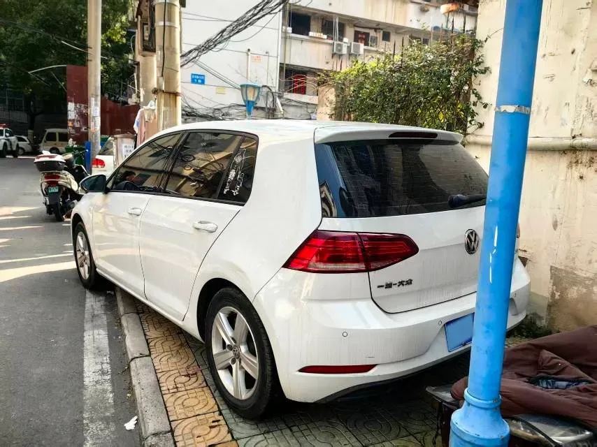2018 Volkswagen Golf 1.6L 110HP L4 6AT,autocango,china used car exporter,china ev exporter,chinese used car exporter,chinese used ev exporter