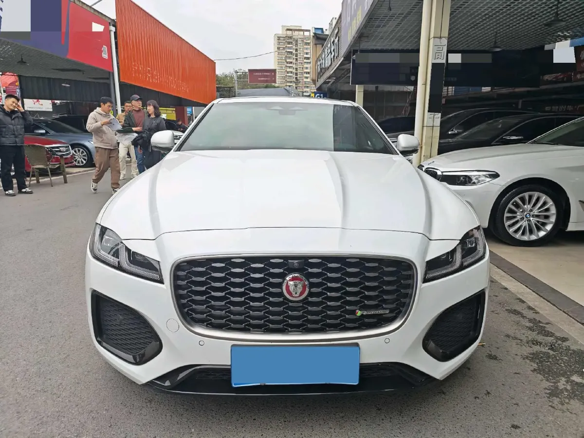 2023 Jaguar XFL 2.0T 250HP L4 8AT,autocango,china used car exporter,china ev exporter,chinese used car exporter,chinese used ev exporter