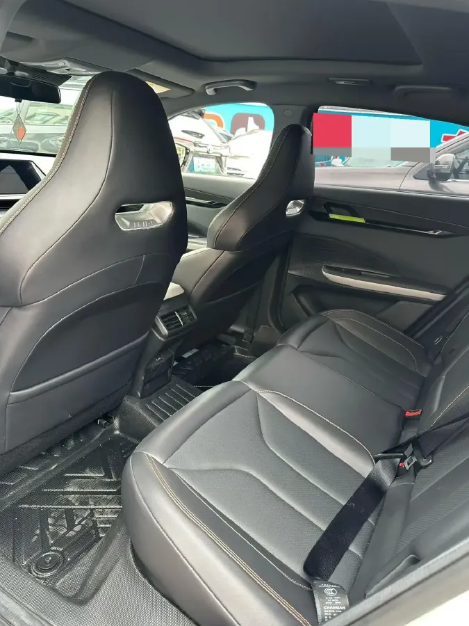 2023 ChangAn UNI-V 1.5T 188HP L4 7DCT,autocango,china used car exporter,china ev exporter,chinese used car exporter,chinese used ev exporter