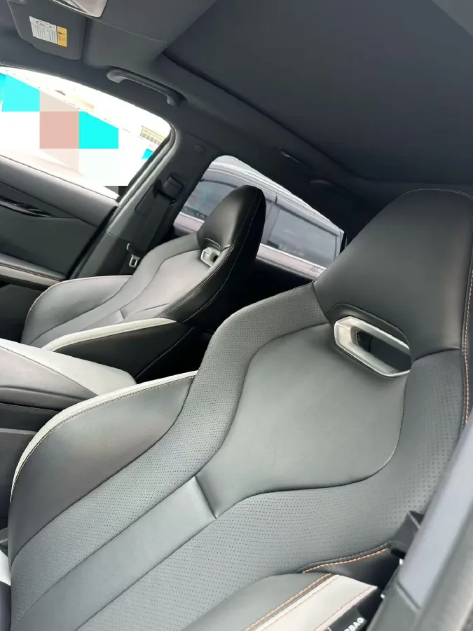 2023 ChangAn UNI-V 1.5T 188HP L4 7DCT,autocango,china used car exporter,china ev exporter,chinese used car exporter,chinese used ev exporter