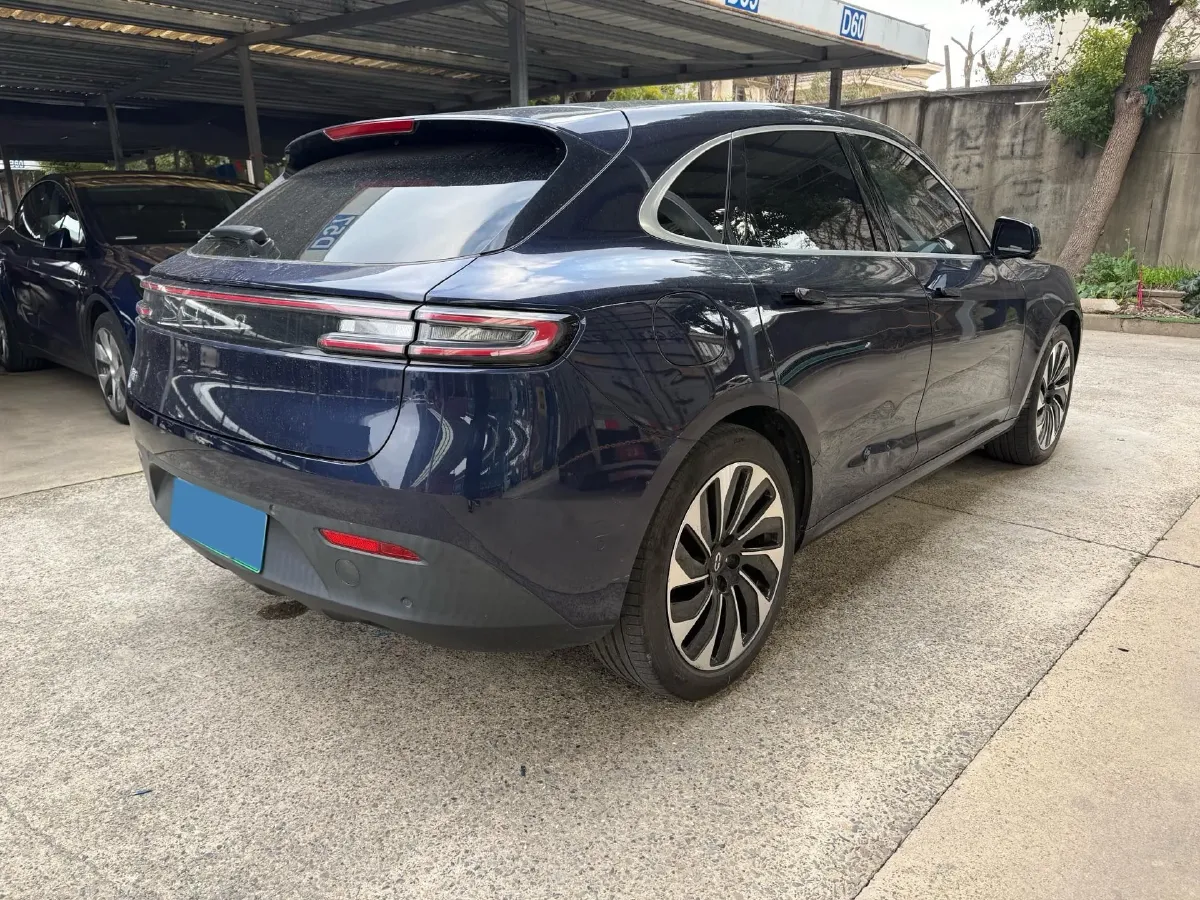 2022 Isuzu Mu-X 2.0T 220HP L4 8AT,autocango,china used car exporter,china ev exporter,chinese used car exporter,chinese used ev exporter