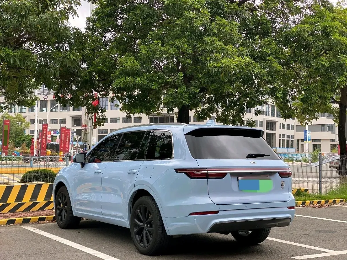 2020 Li ONE Range Extended 131HP REEV 40.5KWH,autocango,china used car exporter,china ev exporter,chinese used car exporter,chinese used ev exporter
