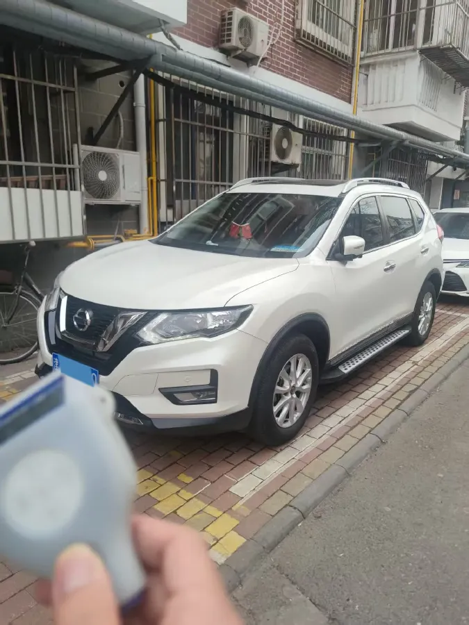 2021 Nissan X-Trail 2.0L 151HP L4 CVT,autocango,china used car exporter,china ev exporter,chinese used car exporter,chinese used ev exporter
