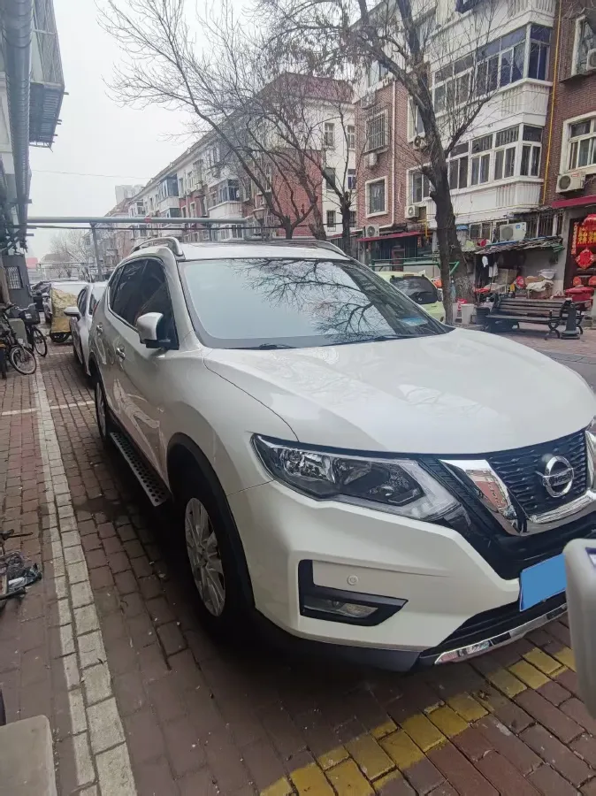 2021 Nissan X-Trail 2.0L 151HP L4 CVT,autocango,china used car exporter,china ev exporter,chinese used car exporter,chinese used ev exporter