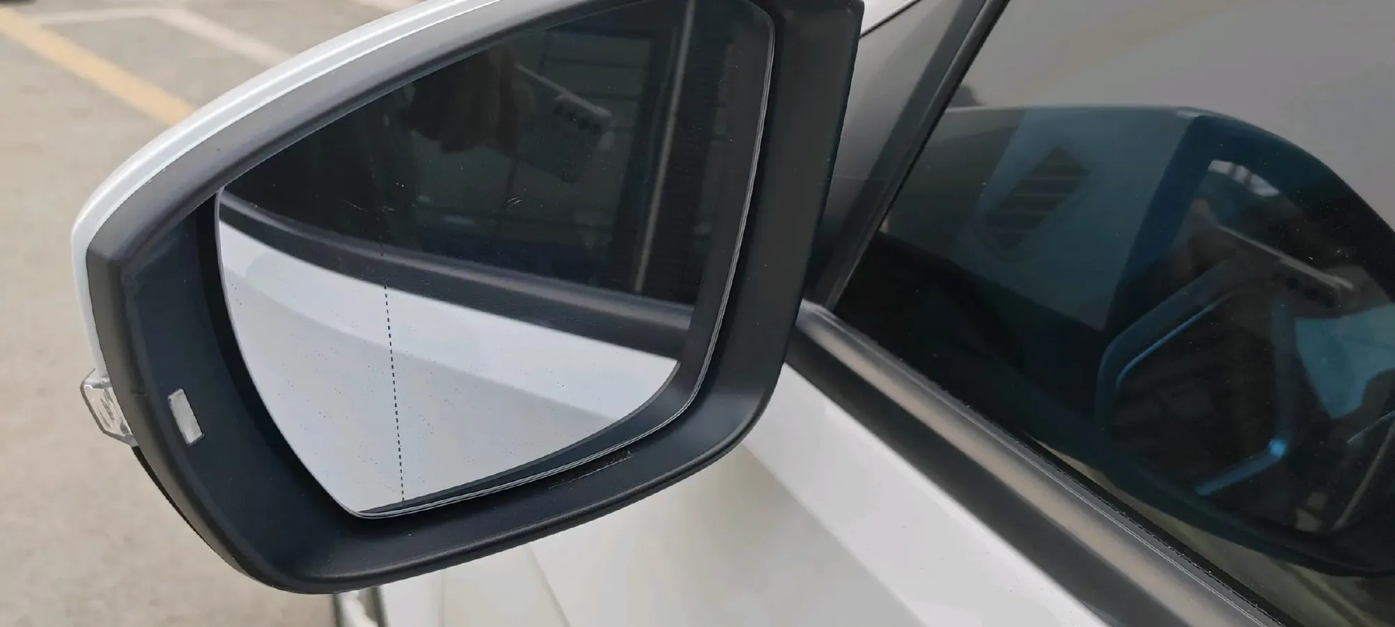 2022 Volkswagen T-Roc 1.4T 150HP L4 7DCT,autocango,china used car exporter,china ev exporter,chinese used car exporter,chinese used ev exporter