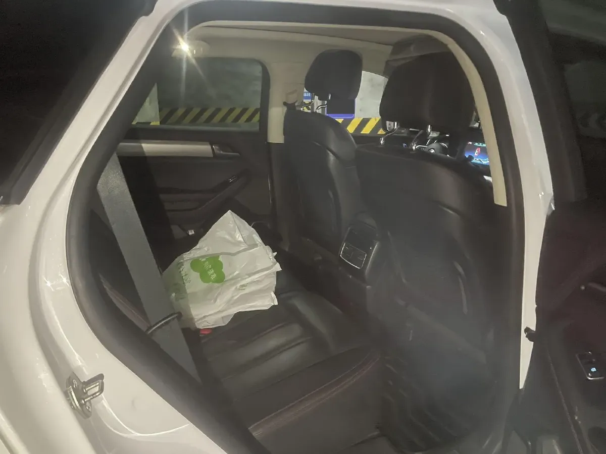 2019 Volkswagen Teramont 2.0T 220HP L4 7DCT,autocango,china used car exporter,china ev exporter,chinese used car exporter,chinese used ev exporter