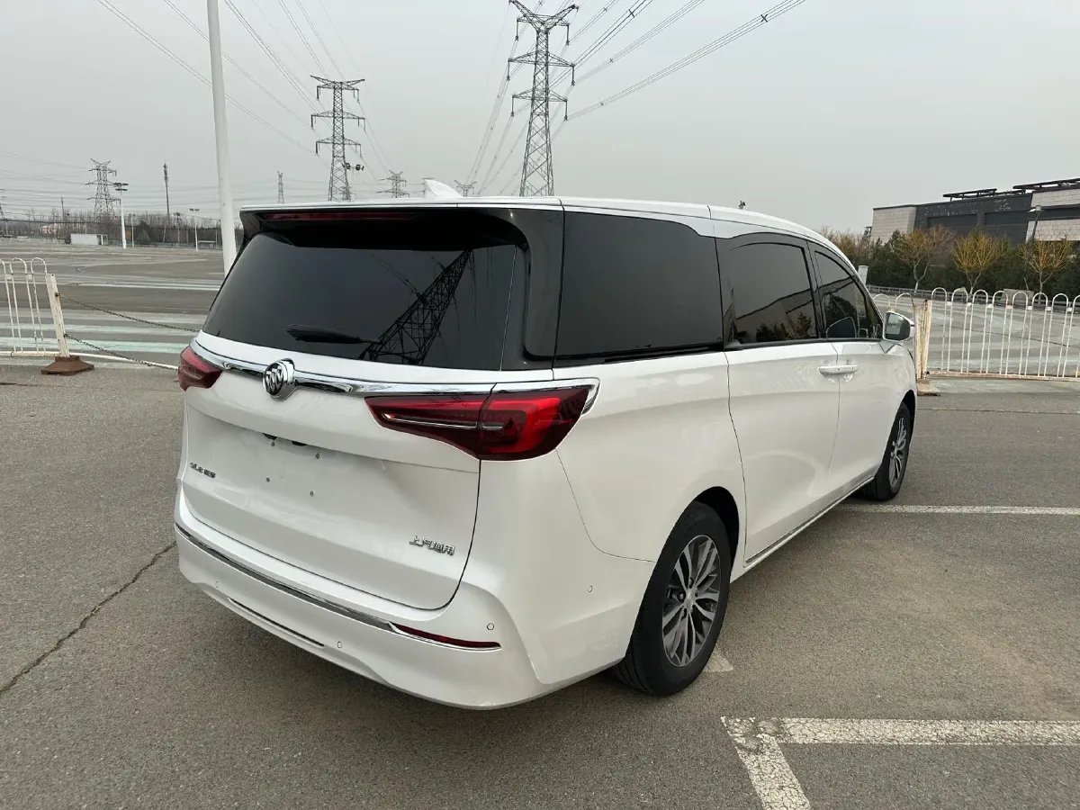 2023 Buick GL8 2.0T 237HP L4 9AT,autocango,china used car exporter,china ev exporter,chinese used car exporter,chinese used ev exporter