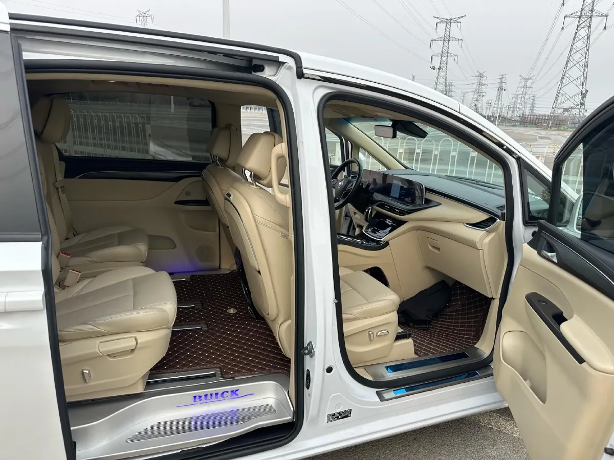 2023 Buick GL8 2.0T 237HP L4 9AT,autocango,china used car exporter,china ev exporter,chinese used car exporter,chinese used ev exporter