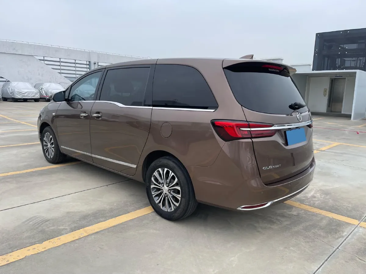2021 Buick GL8 2.0T 237HP L4 9AT,autocango,china used car exporter,china ev exporter,chinese used car exporter,chinese used ev exporter