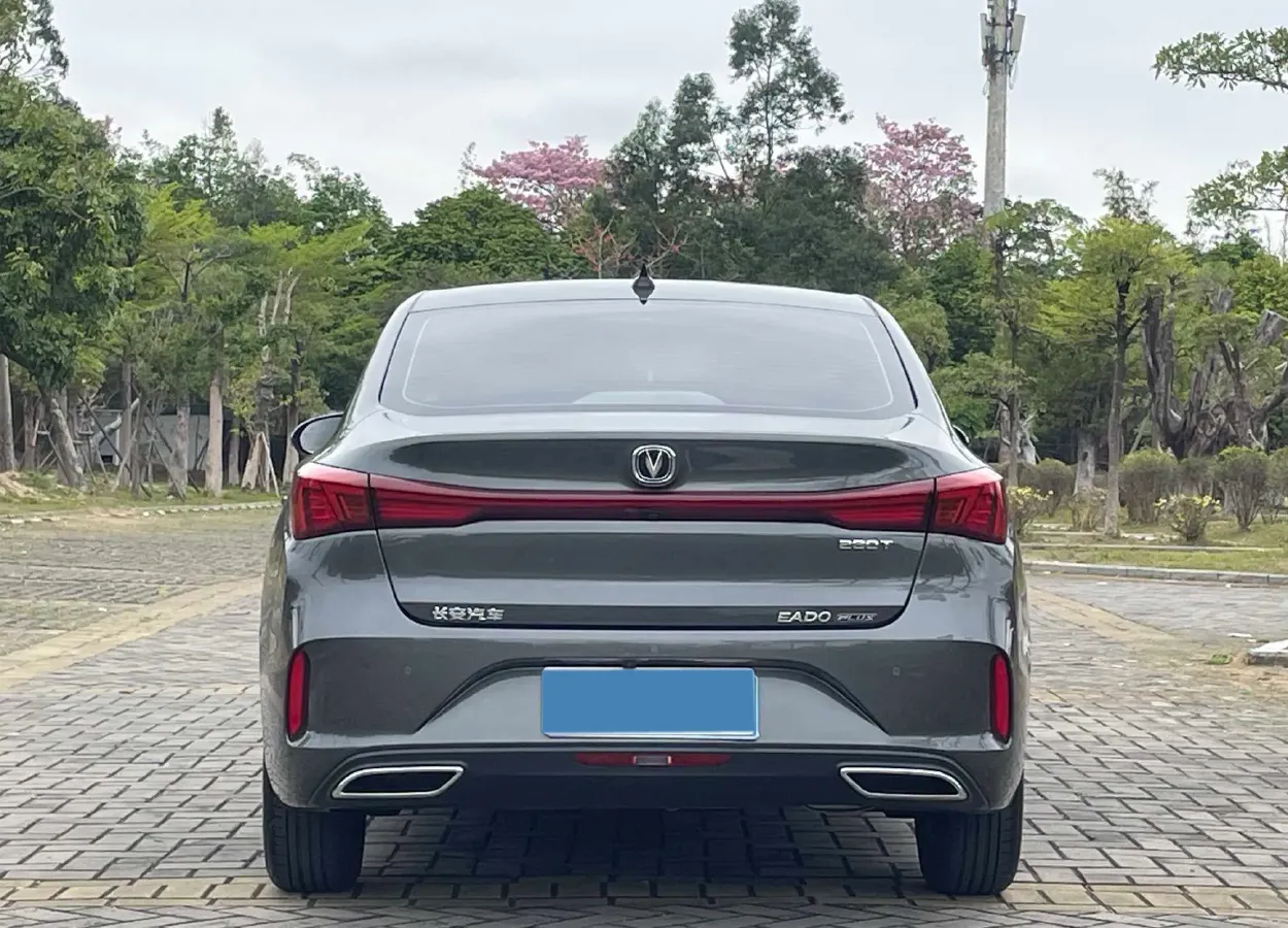 2022 ChangAn Eado 1.4T 160HP L4 7DCT,autocango,china used car exporter,china ev exporter,chinese used car exporter,chinese used ev exporter