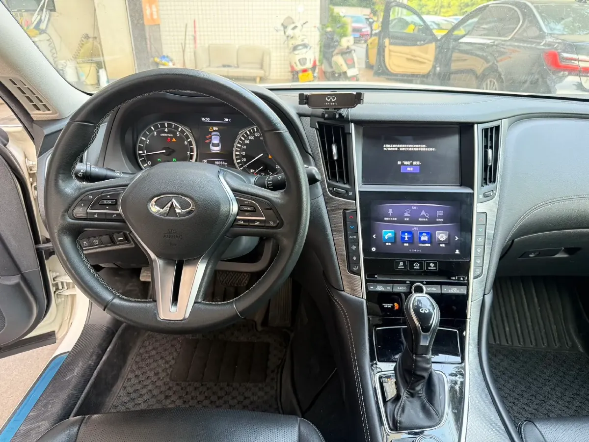 2018 Jeep Grand Commander 2.0T 265HP L4 9AT,autocango,china used car exporter,china ev exporter,chinese used car exporter,chinese used ev exporter