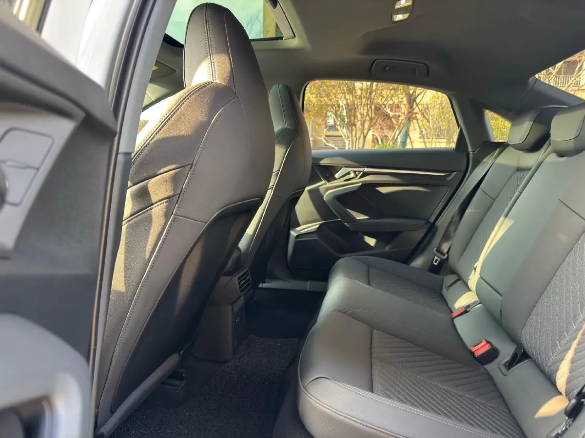 2021 Audi A3 1.4T 150HP L4 7DCT,autocango,china used car exporter,china ev exporter,chinese used car exporter,chinese used ev exporter