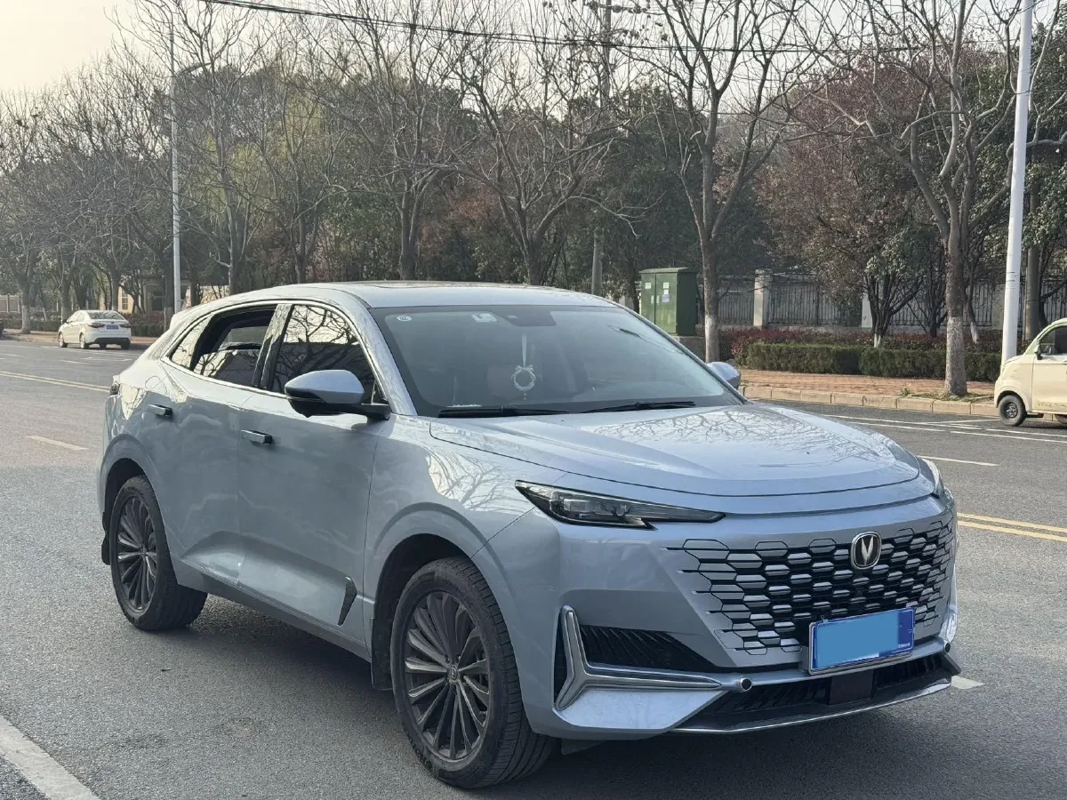 2021 ChangAn UNI-K 2.0T 233HP L4 8AT,autocango,china used car exporter,china ev exporter,chinese used car exporter,chinese used ev exporter