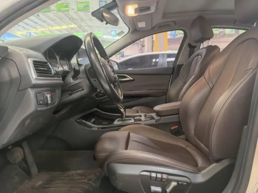 2023 BMW 1 Series 1.5T 136HP L3 7DCT,autocango,china used car exporter,china ev exporter,chinese used car exporter,chinese used ev exporter