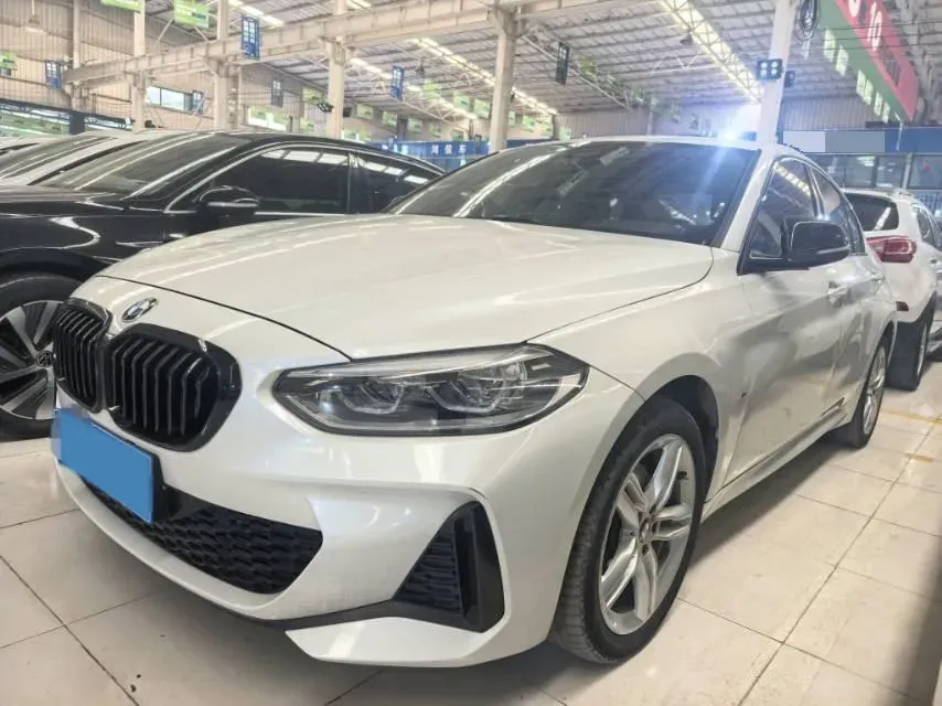 2023 BMW 1 Series 1.5T 136HP L3 7DCT,autocango,china used car exporter,china ev exporter,chinese used car exporter,chinese used ev exporter