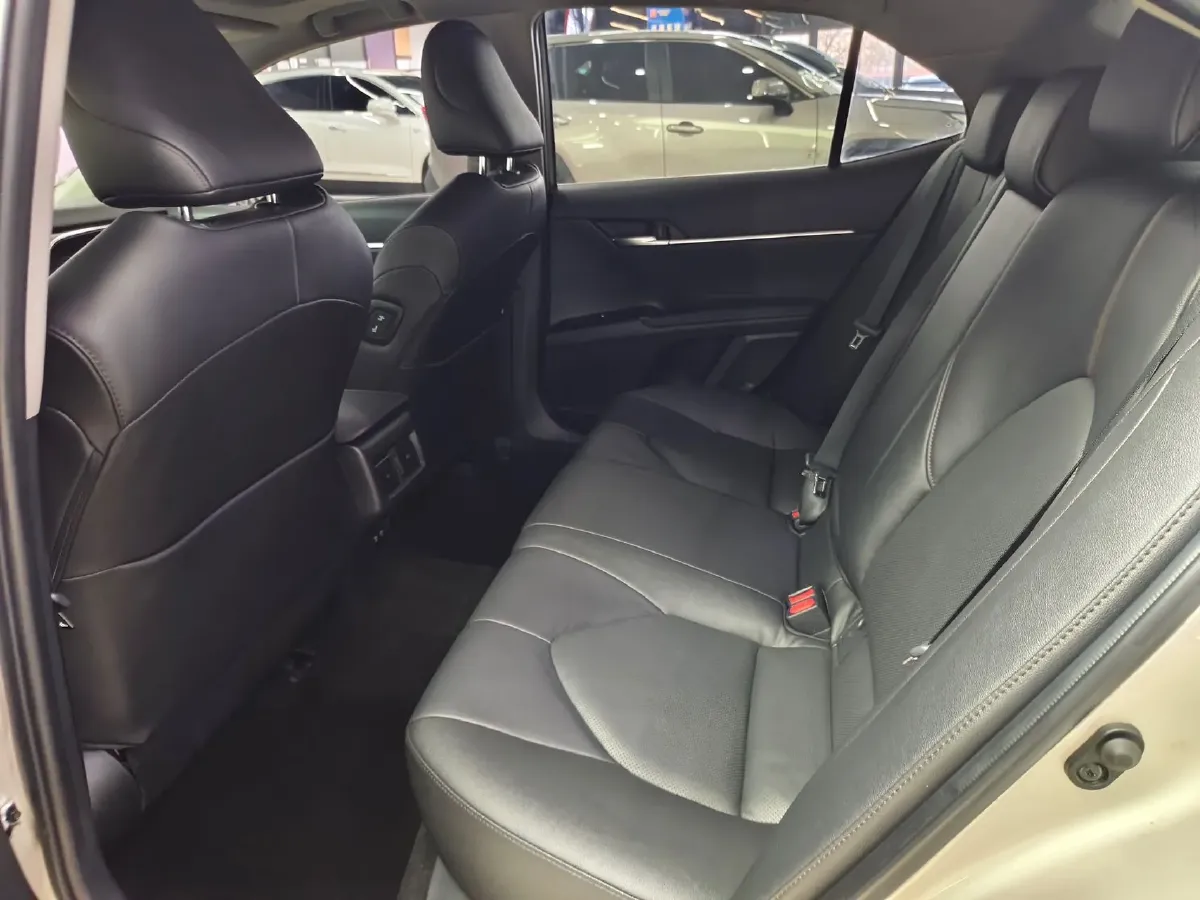 2019 Toyota Camry 2.5L 209HP L4 8AT,autocango,china used car exporter,china ev exporter,chinese used car exporter,chinese used ev exporter